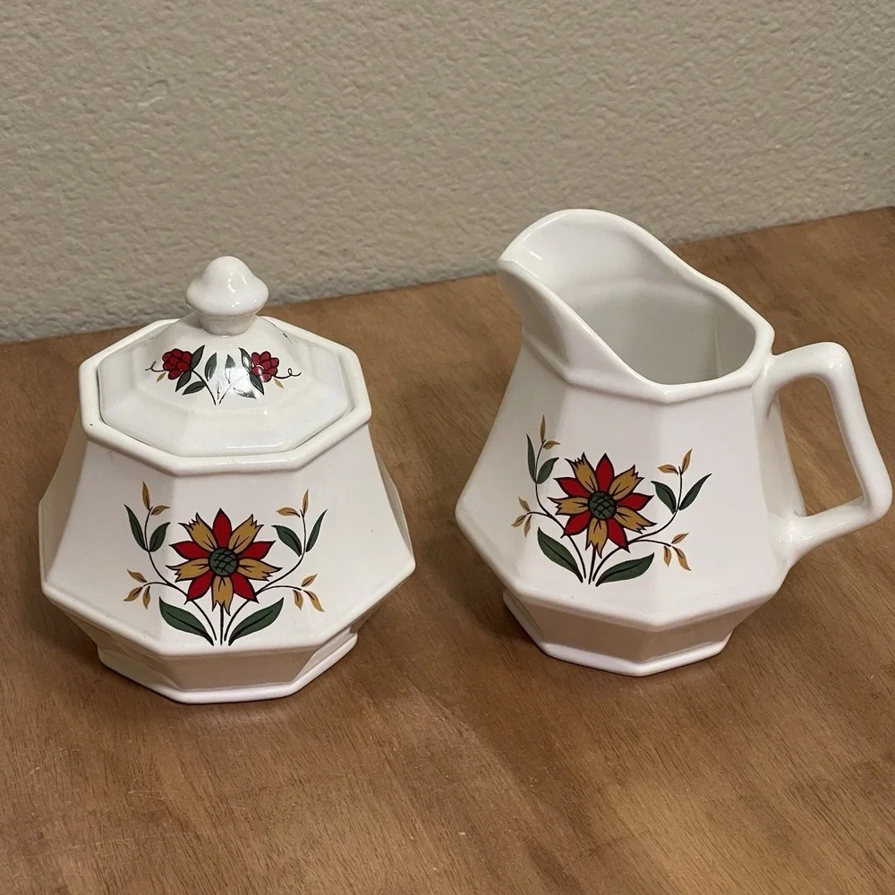 Vintage Homer Laughlin MCM Bayberry Floral Sugar‎ Bowl & Creamer Set
